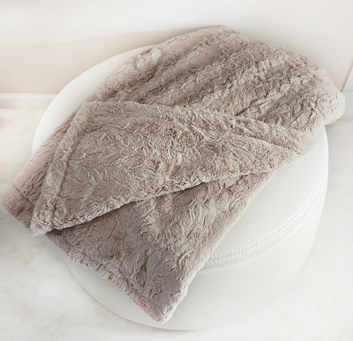 Faux Fur Plush Blanket in Cloud main image 1